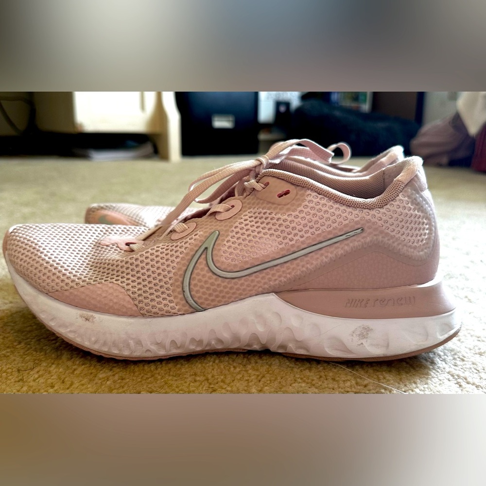 Nike Renew Run 'Barely Rose' Pink Sneakers CK6360-600